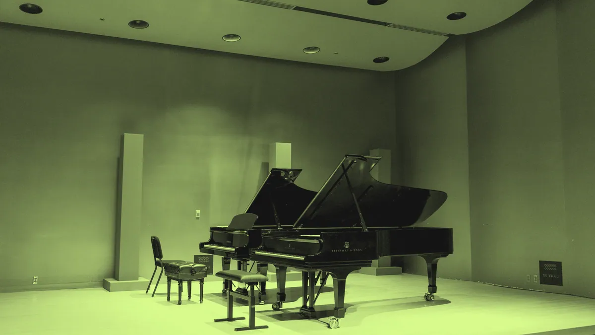 A grand piano.